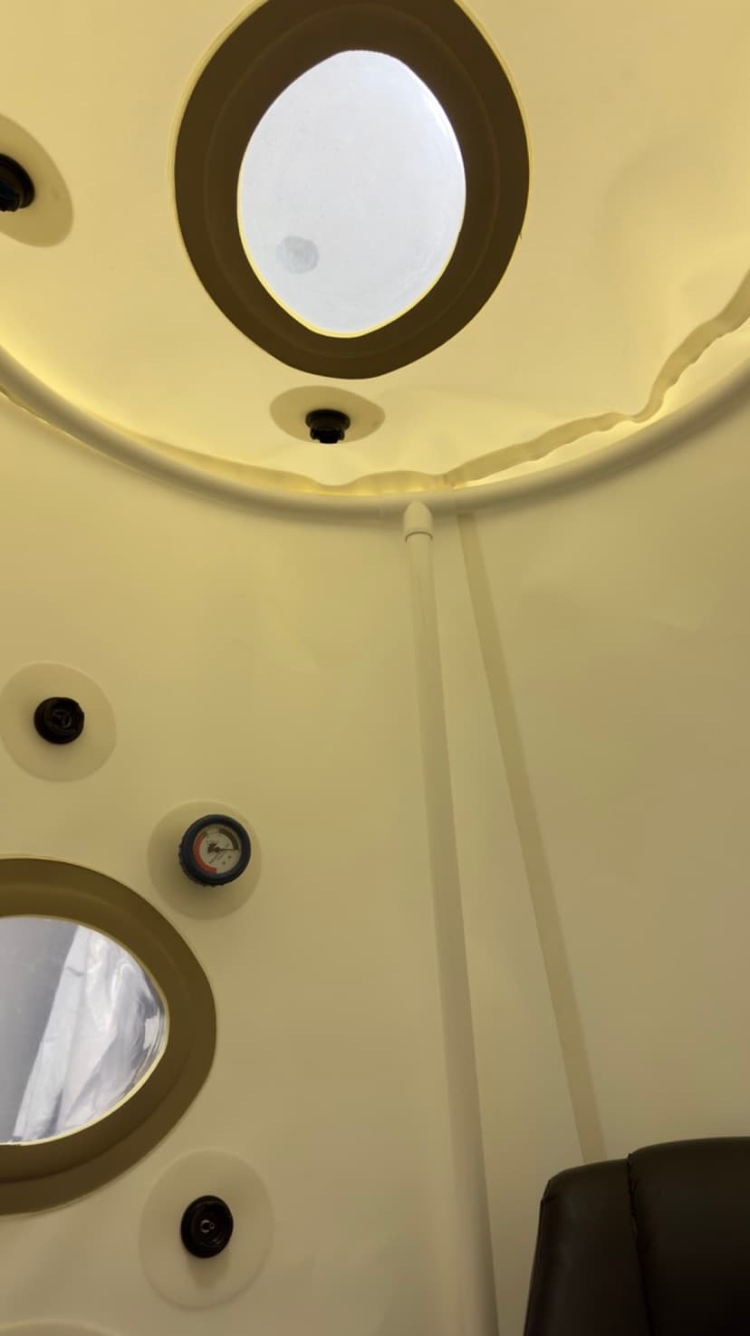 Hyperbaric chamber at Advanced Chiropractic and Neurology in La Vista, NE